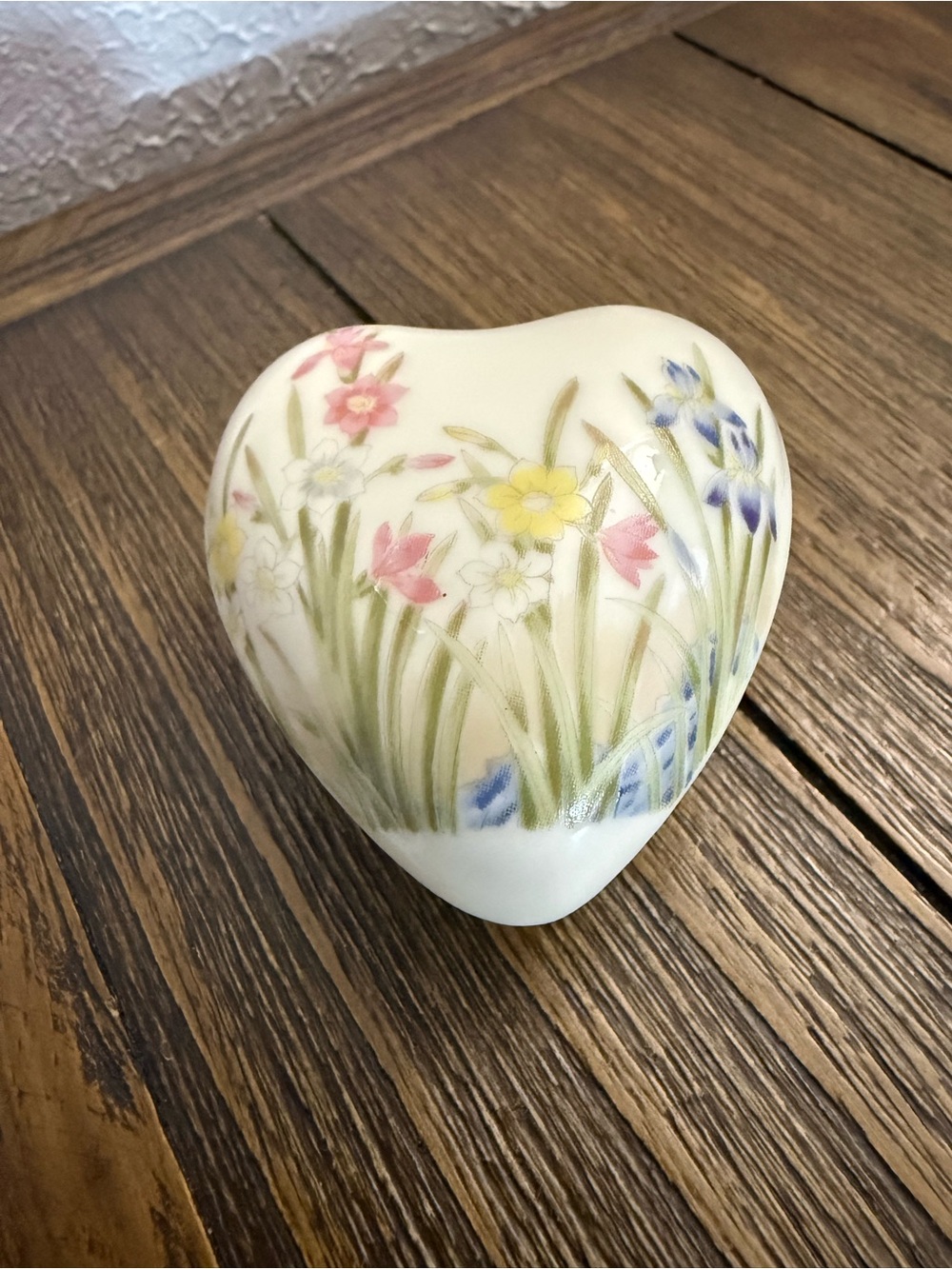 Heart-Shaped Floral Porcelain Trinket Box - Cream with Pastel Flowers